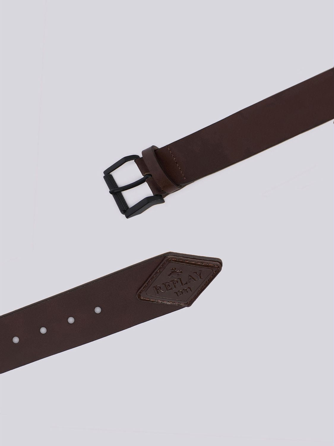 PÁNSKÝ PÁSEK S ČERNOU SPONOU