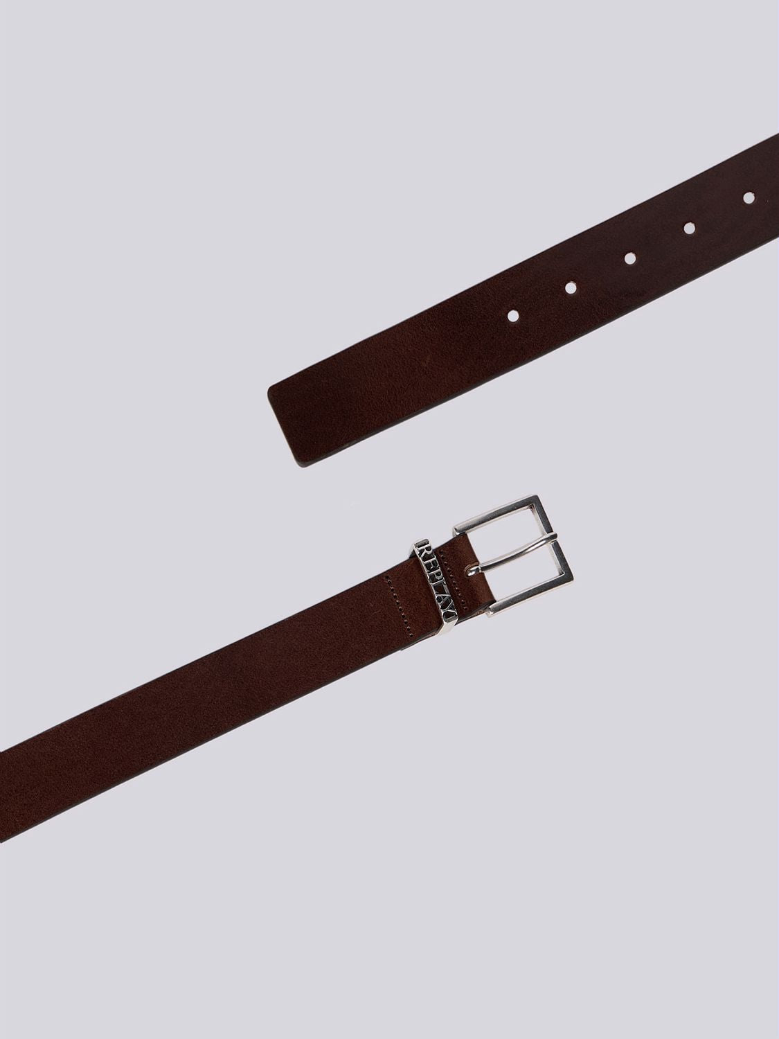 Černý kožený pásek s logem na poutku – Replay