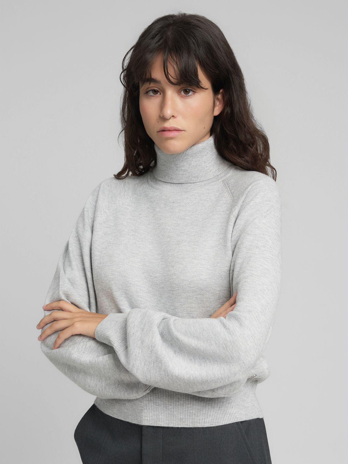 Dámský rolák s volnějšími rukávy