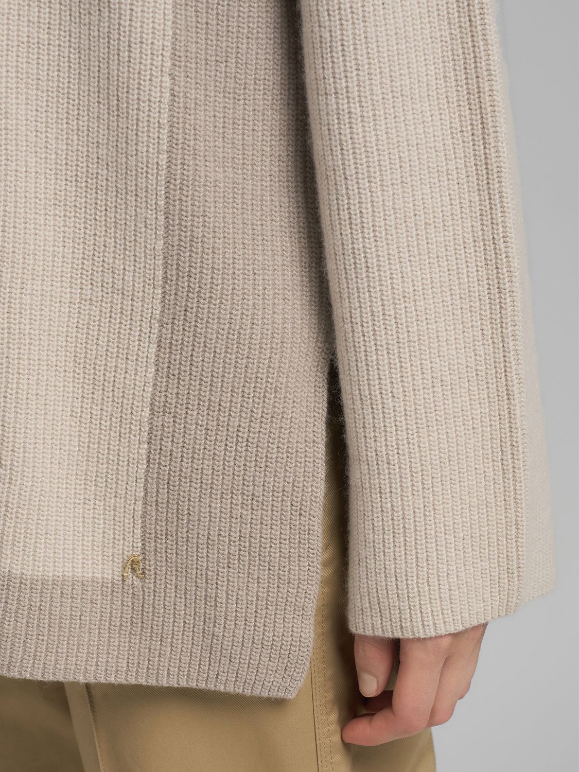 Dámský oversized svetr s rolákem