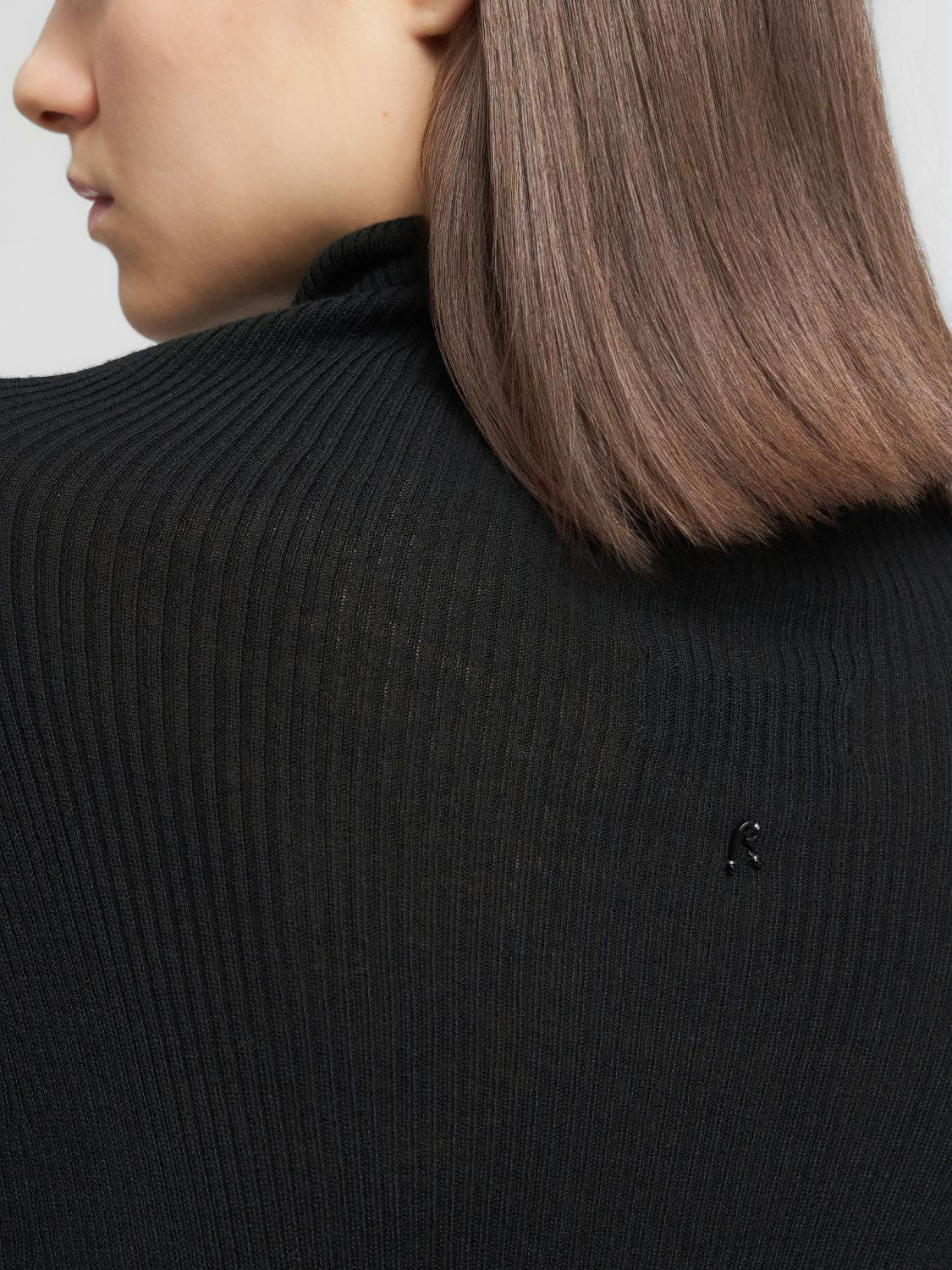 REPLAY ÚPLETOVÉ ŠATY S ROLÁKEM