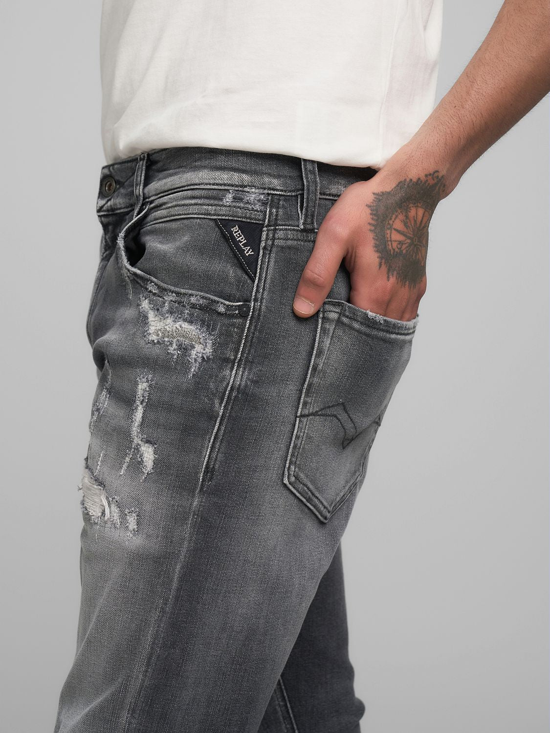 MICKYM – Džíny zúženého střihu