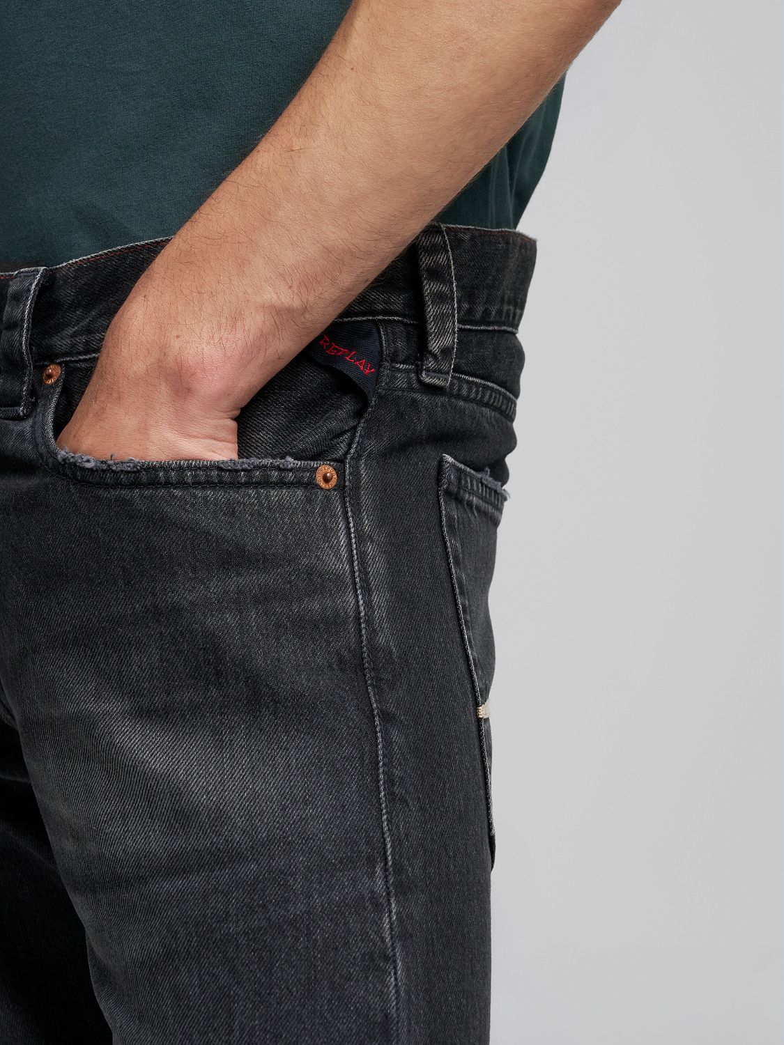 NEAAL – Džíny úzkého střihu