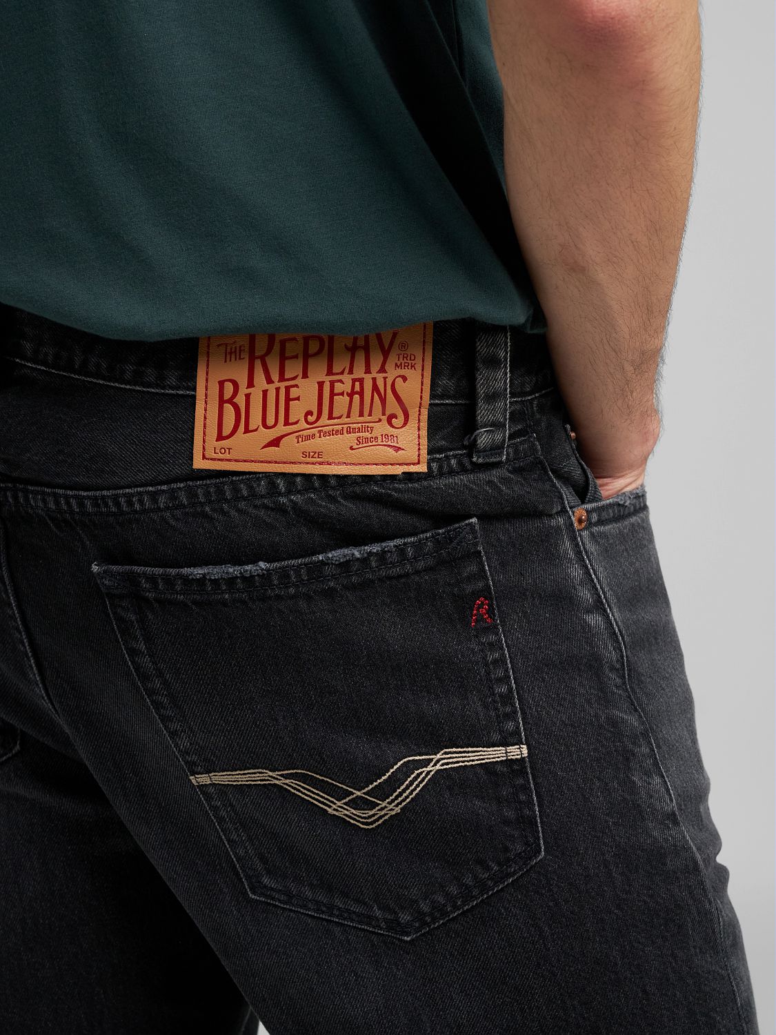 NEAAL – Džíny úzkého střihu