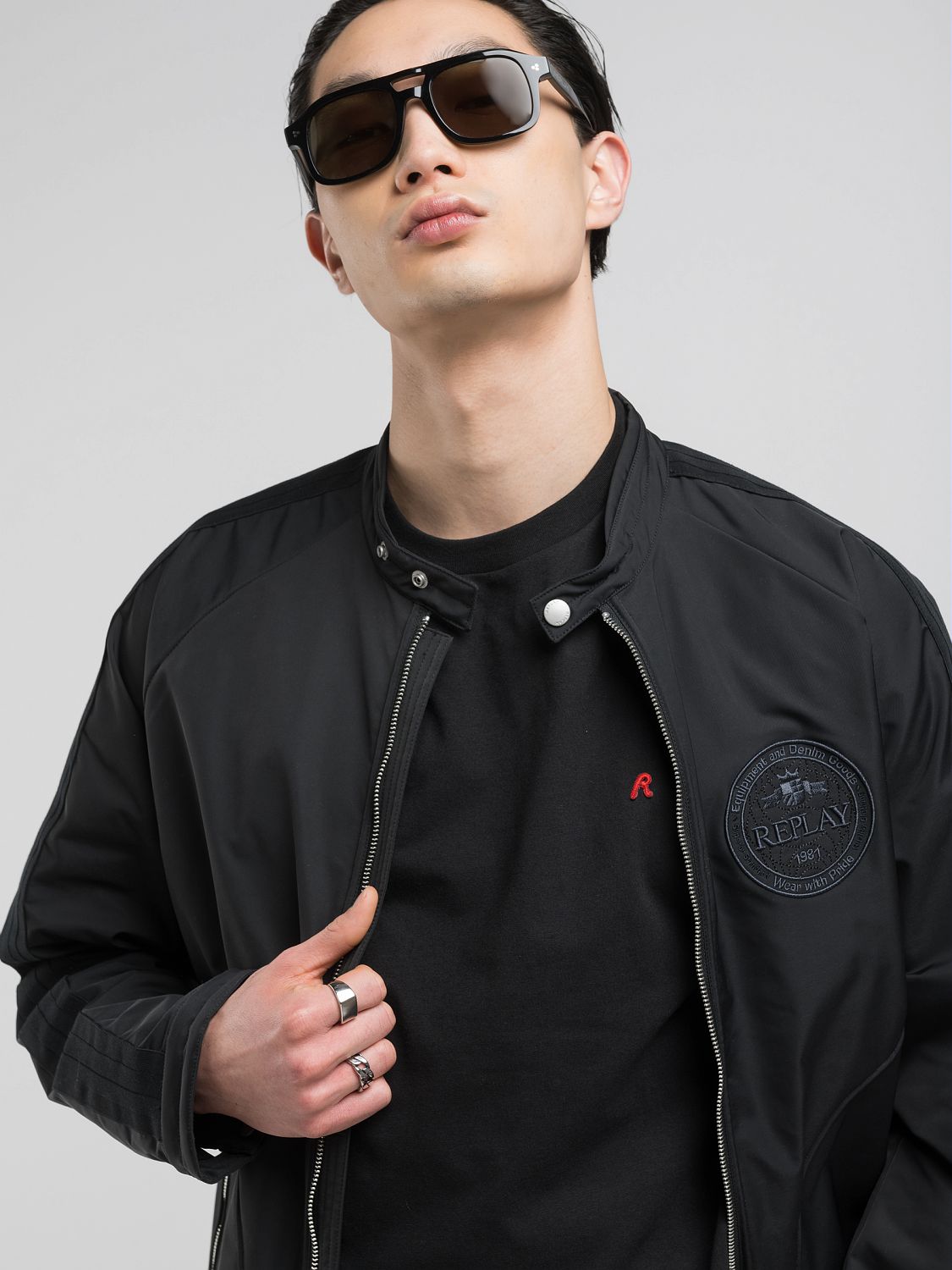 JERSEY TRIČKO S VÝŠIVKOU R