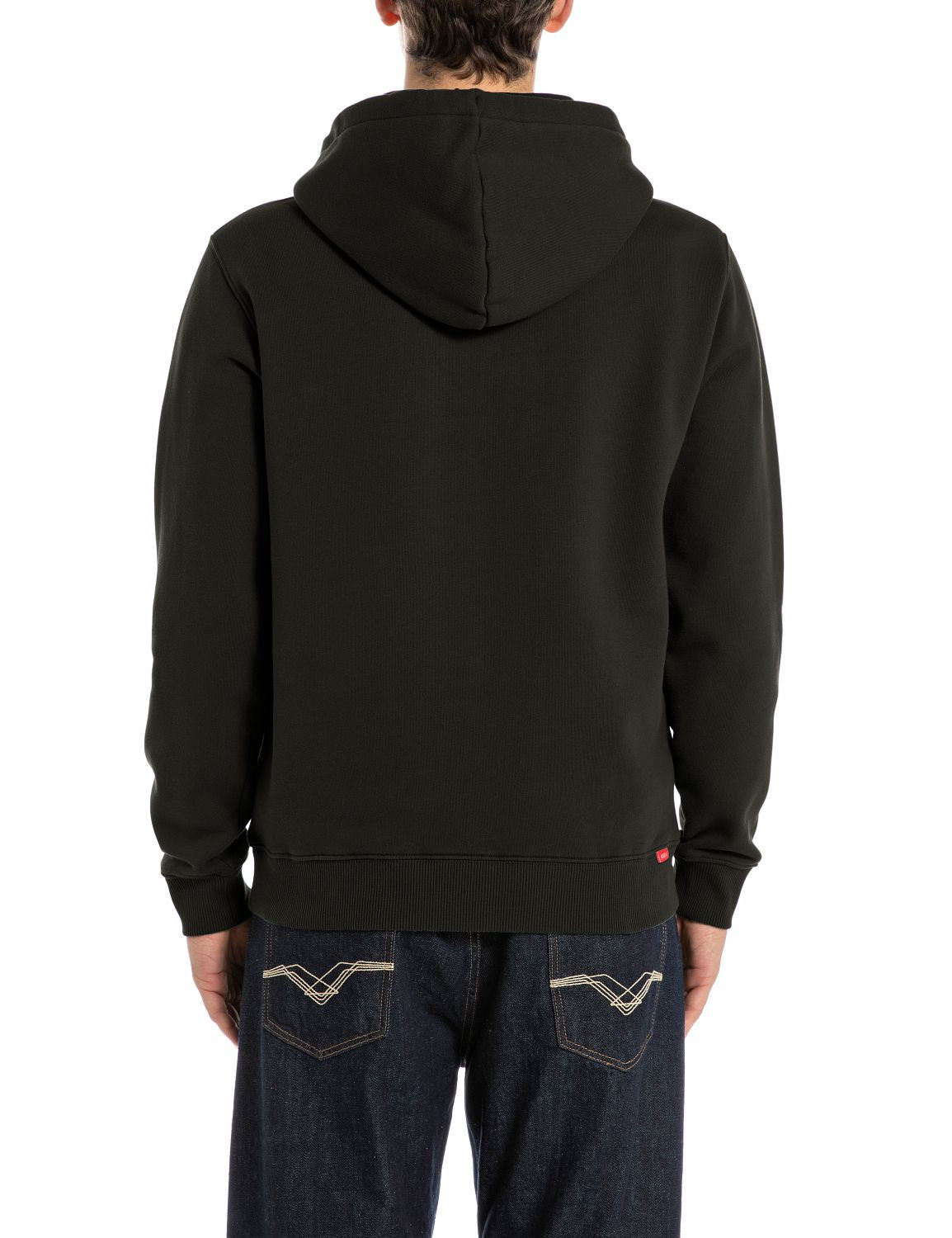 Jednoduchá pánská mikina s kapucí