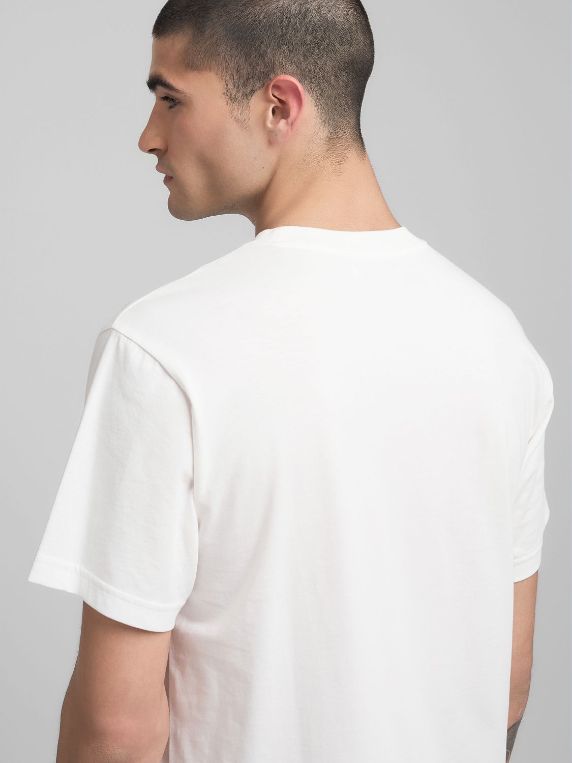 BAVLNĚNÉ TRIČKO S NÁPISEM