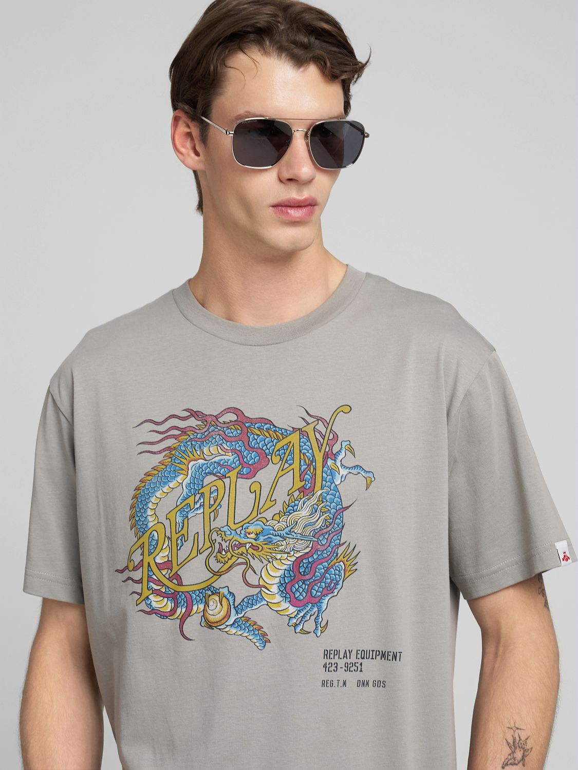 JERSEY TRIČKO S DRAČÍM MOTIVEM