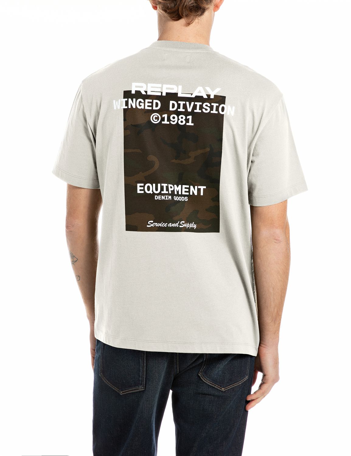 Pánské tričko s náprsní kapsou a potiskem na zádech