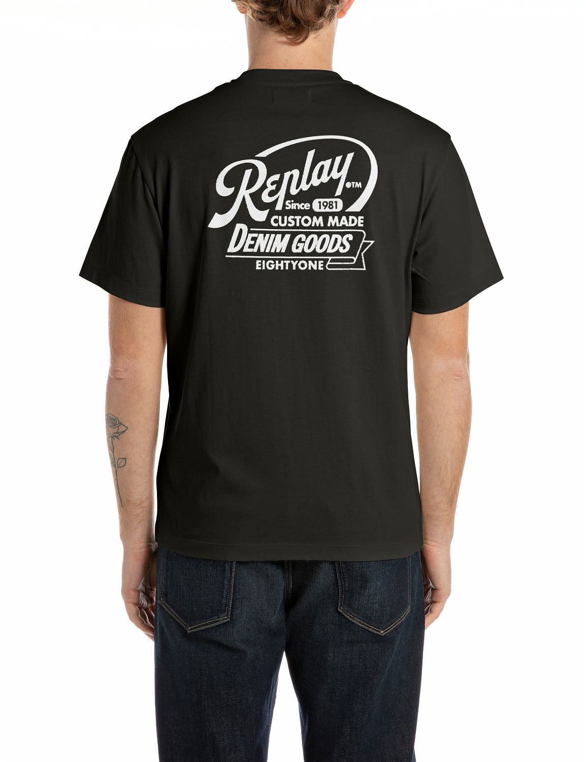 Jednoduché pánské tričko s kapsou