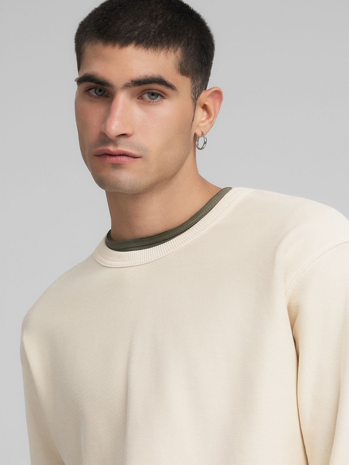 Jednoduchá bavlněná mikina s flísovou podšívkou