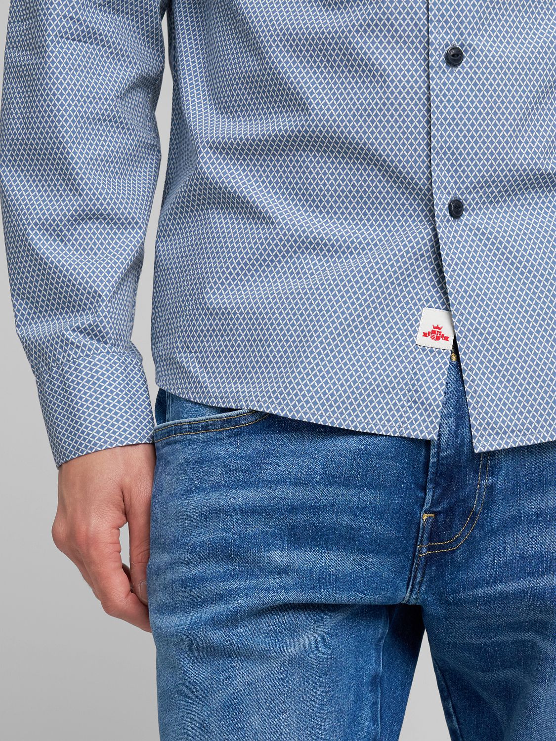 Bavlněná košile s jemným vzorem