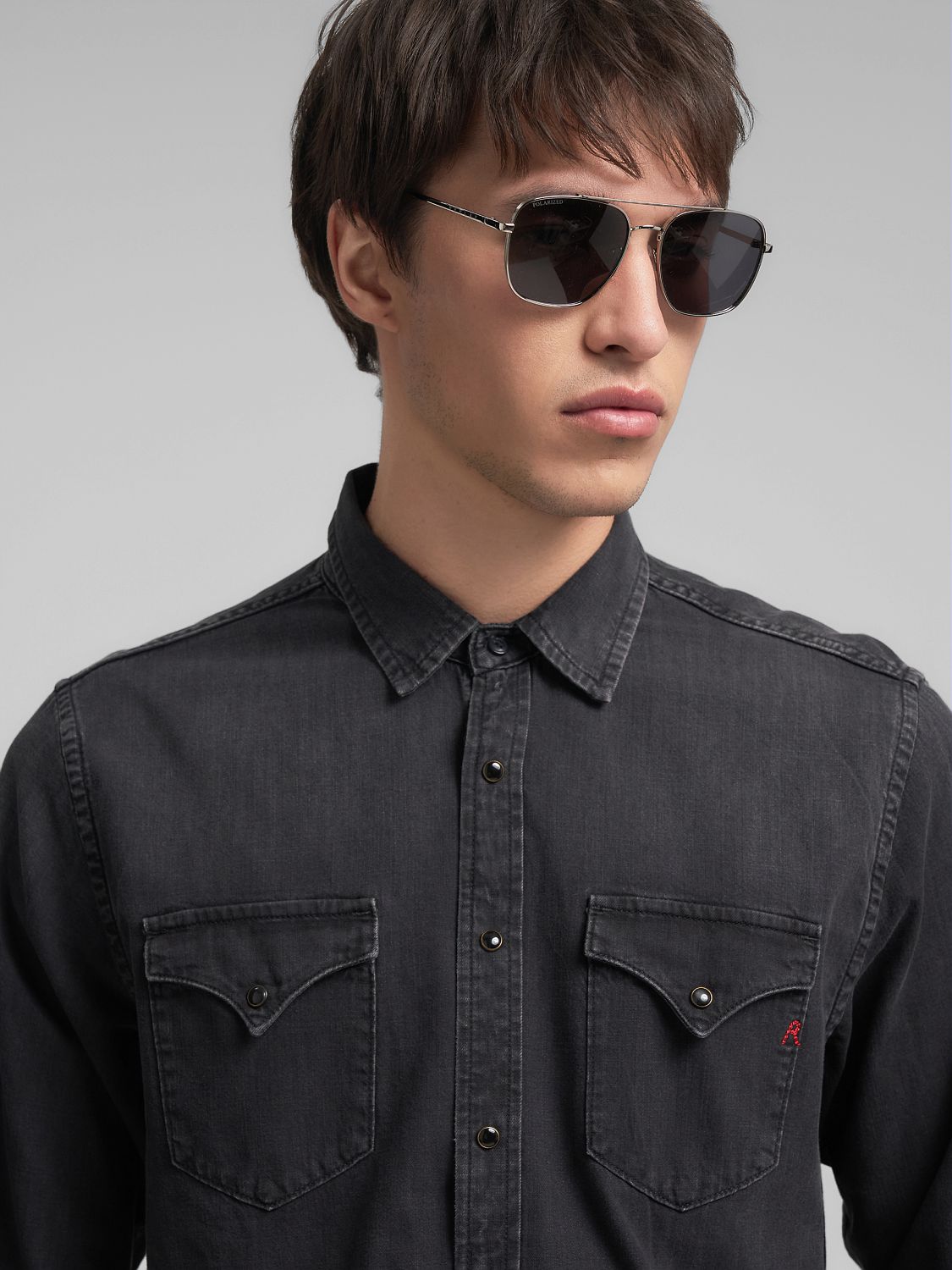 Černá džínová košile