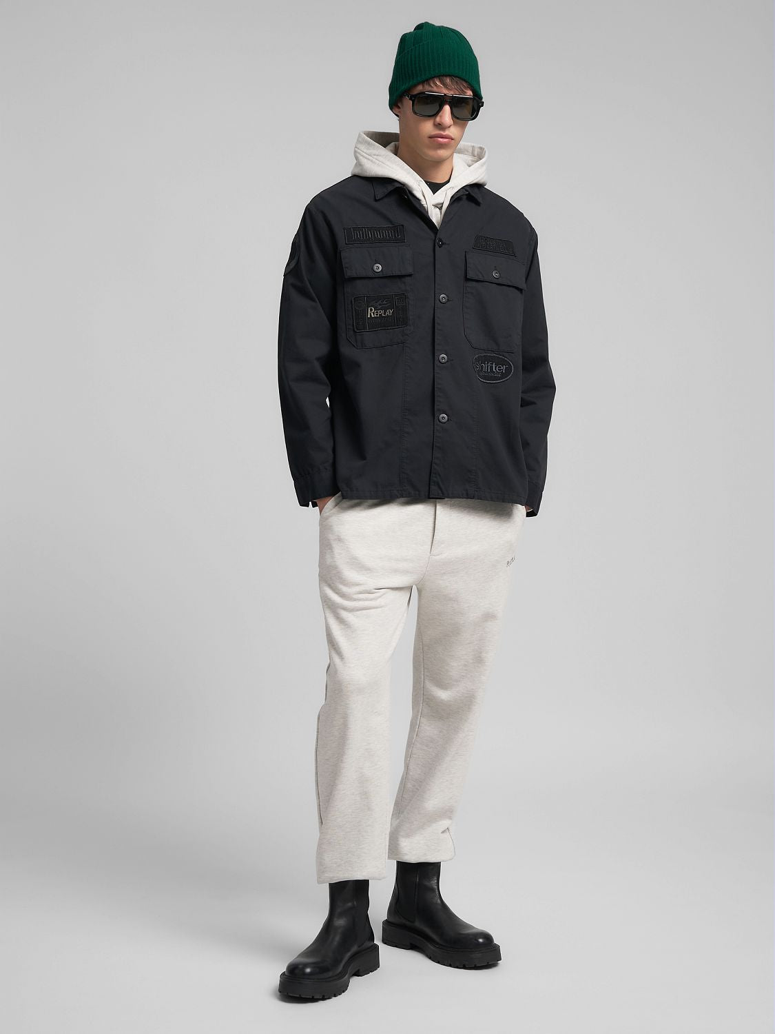 Pánská košilová bunda s nášivkami