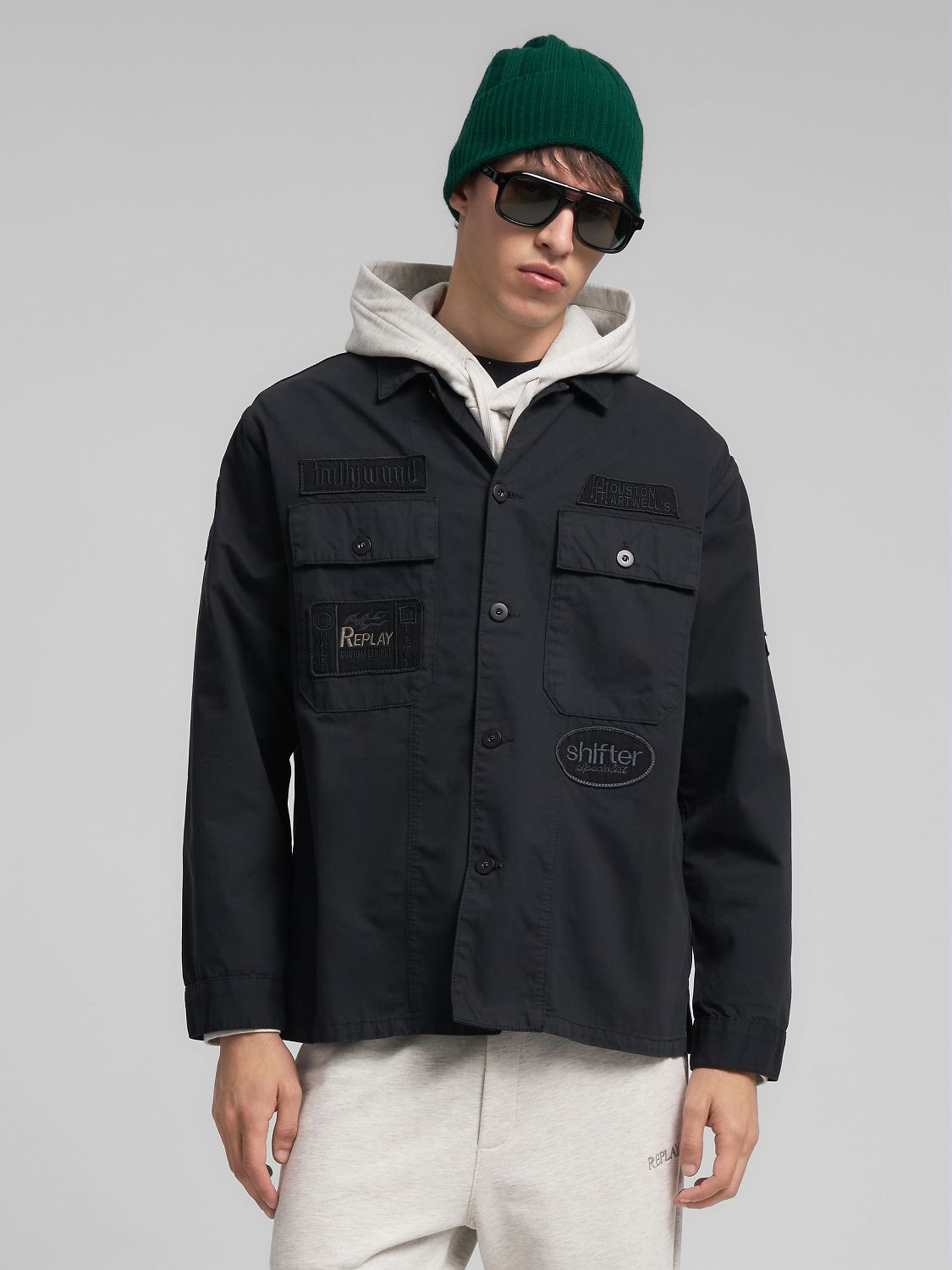 Pánská košilová bunda s nášivkami