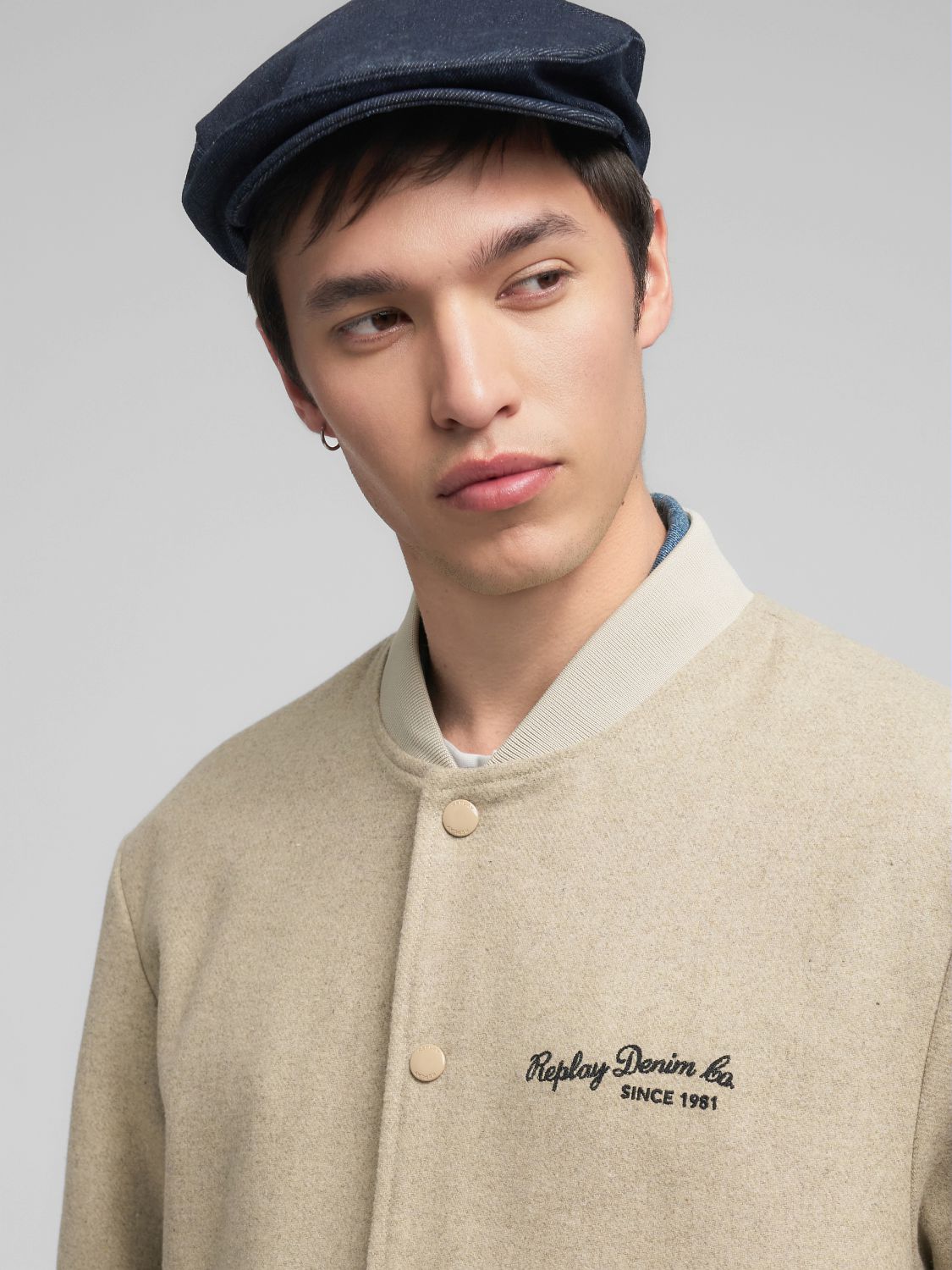 Vlněná bomber bunda ve varsity stylu