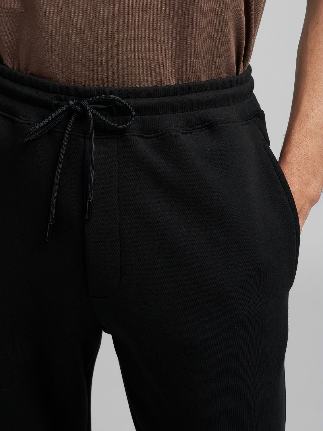 Jednoduché pánské tepláky