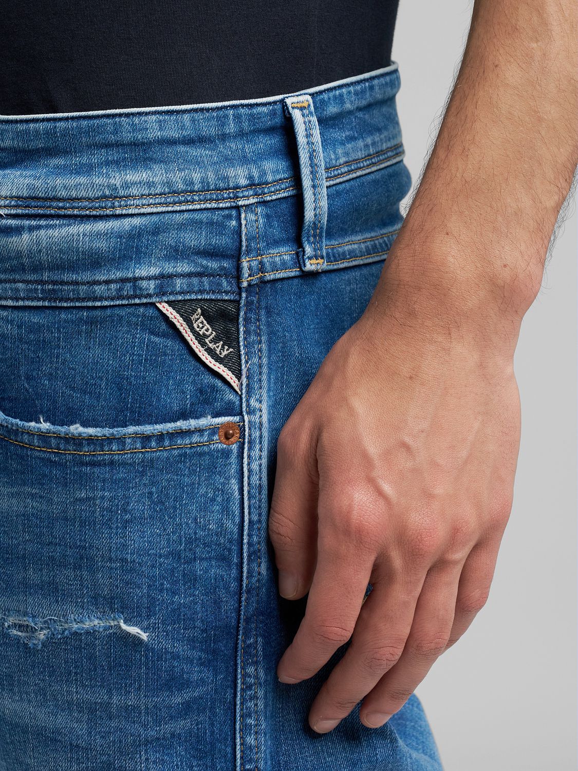 ANBASS – Džíny úzkého střihu