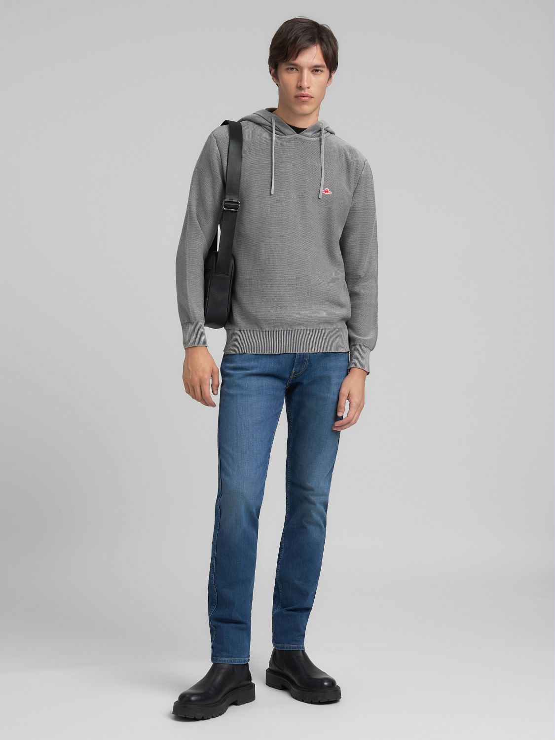 Pánský pletený svetr s kapucí z bavlny