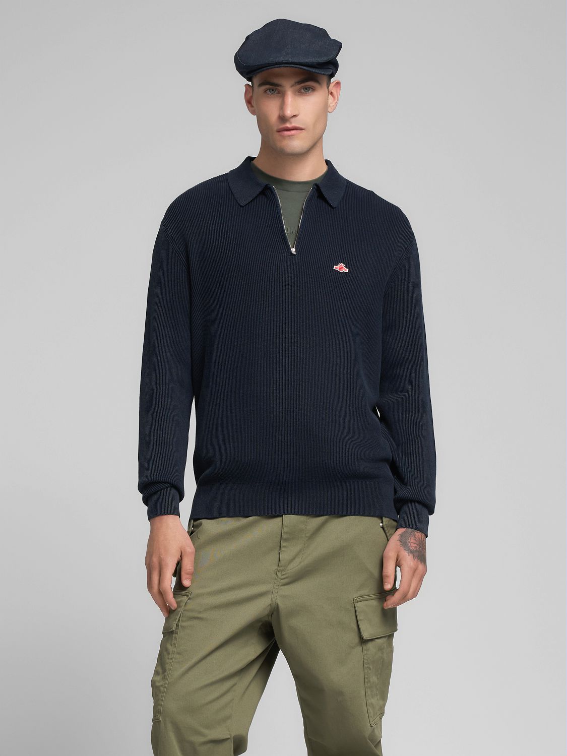 Pánský svetr s krátkým zipem