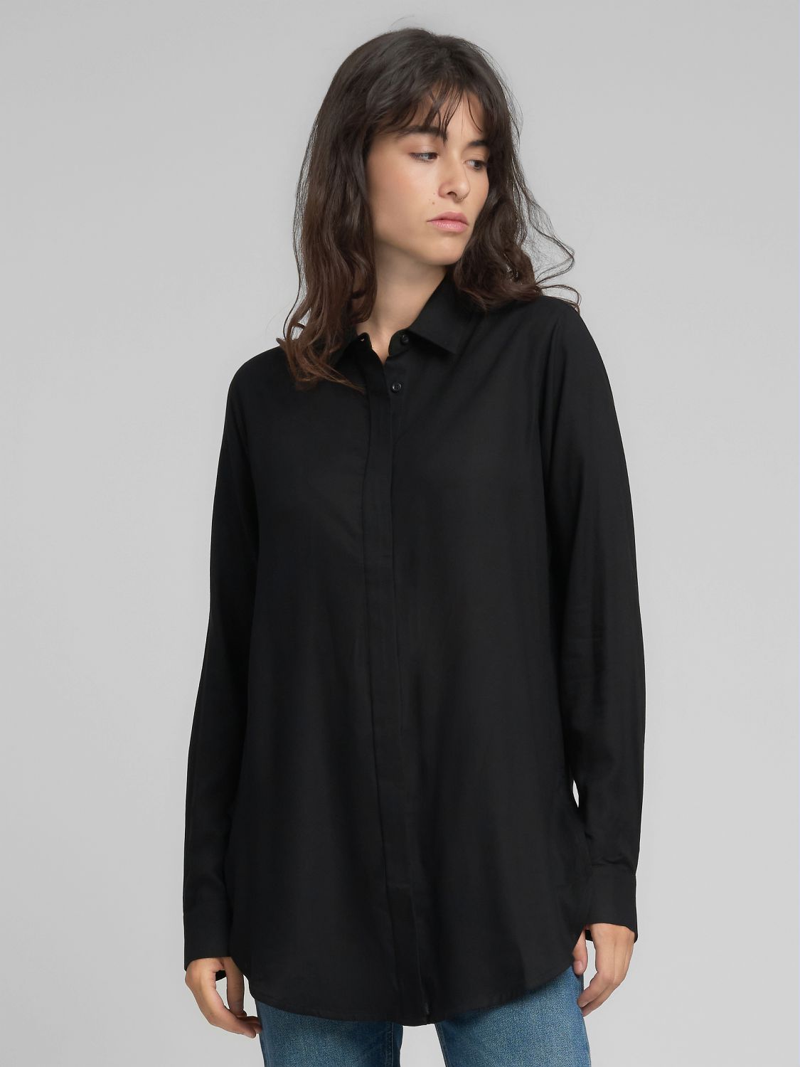 Dámská volná košile s dlouhým rukávem