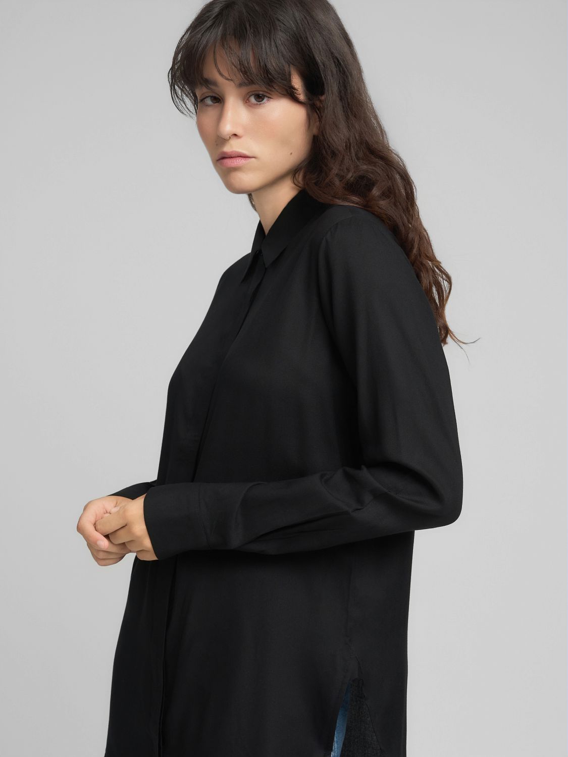 Dámská volná košile s dlouhým rukávem