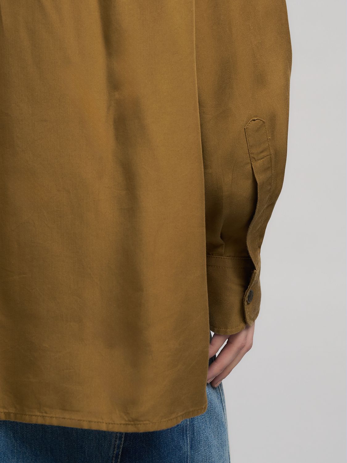 Dámská oversized košile s kapsami