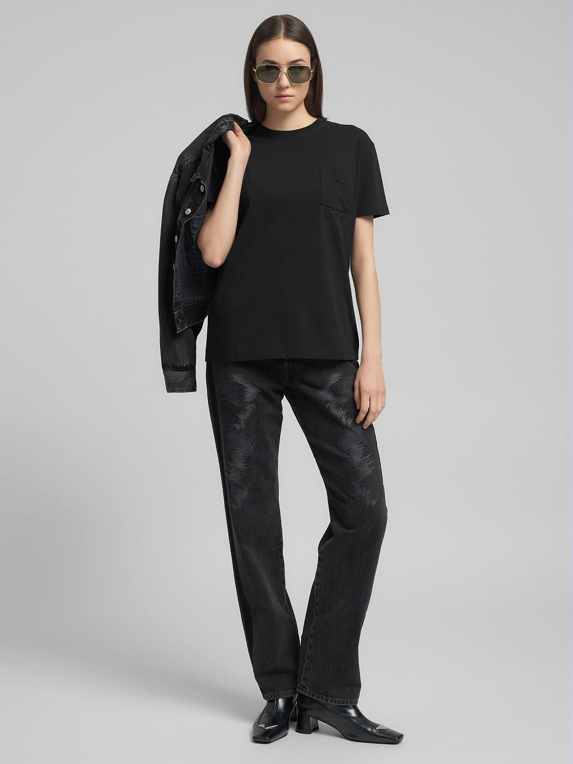 Dámské tričko s náprsní kapsou a logem Replay