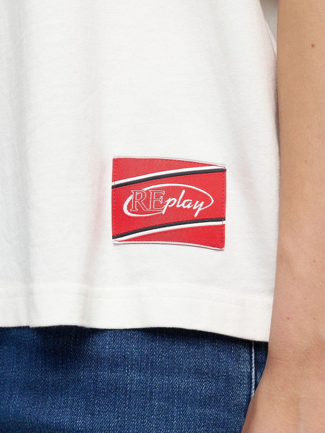 Dámské oversized tričko s potiskem na rukávu