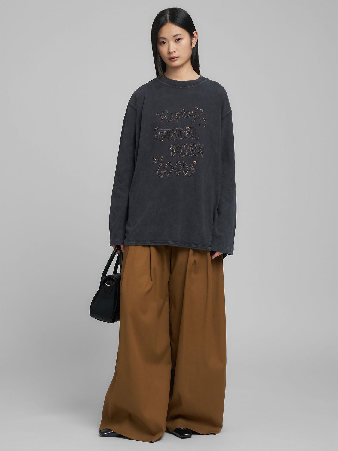 Dámské volné tričko s výšivkou Replay