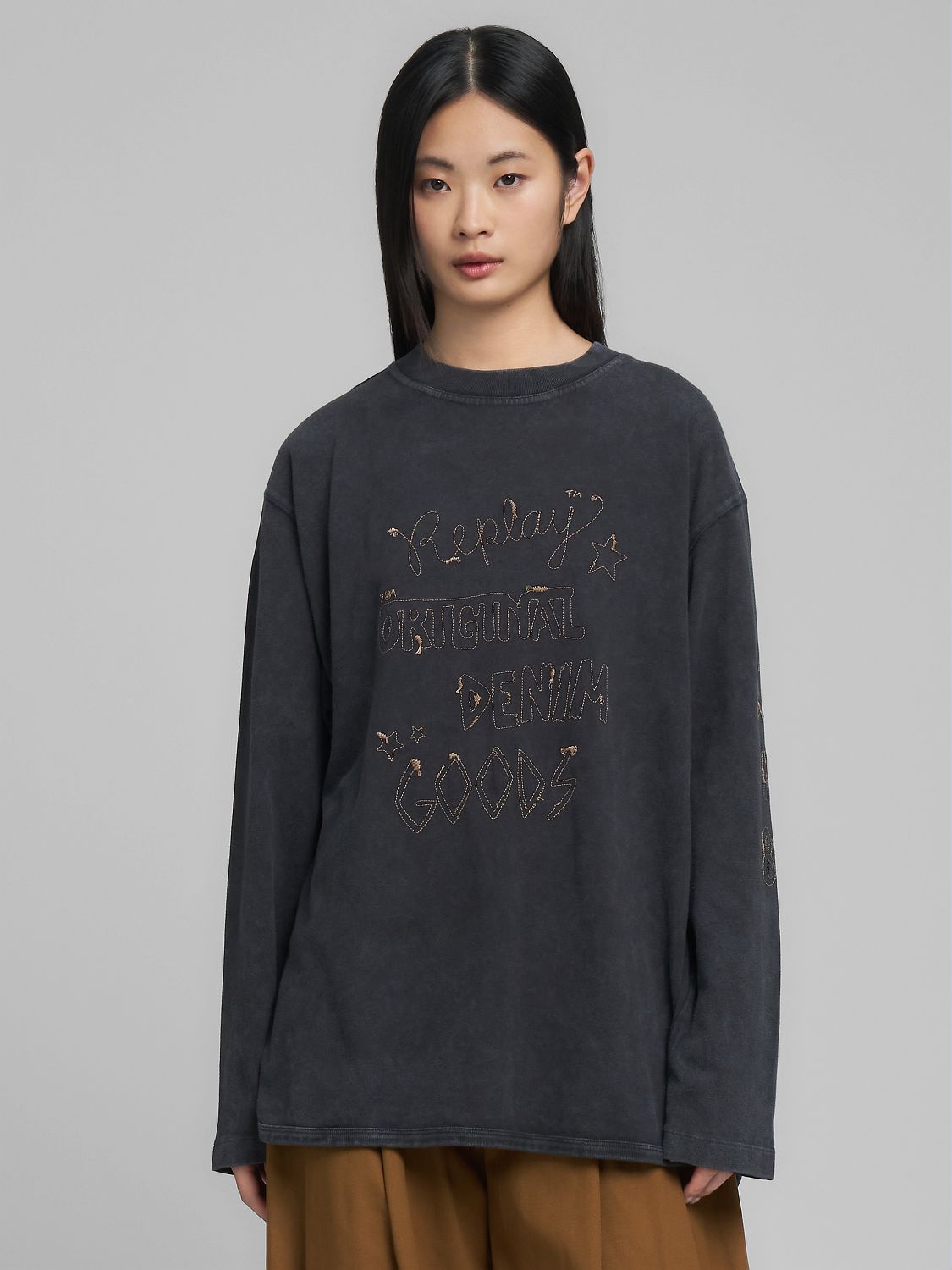 Dámské volné tričko s výšivkou Replay