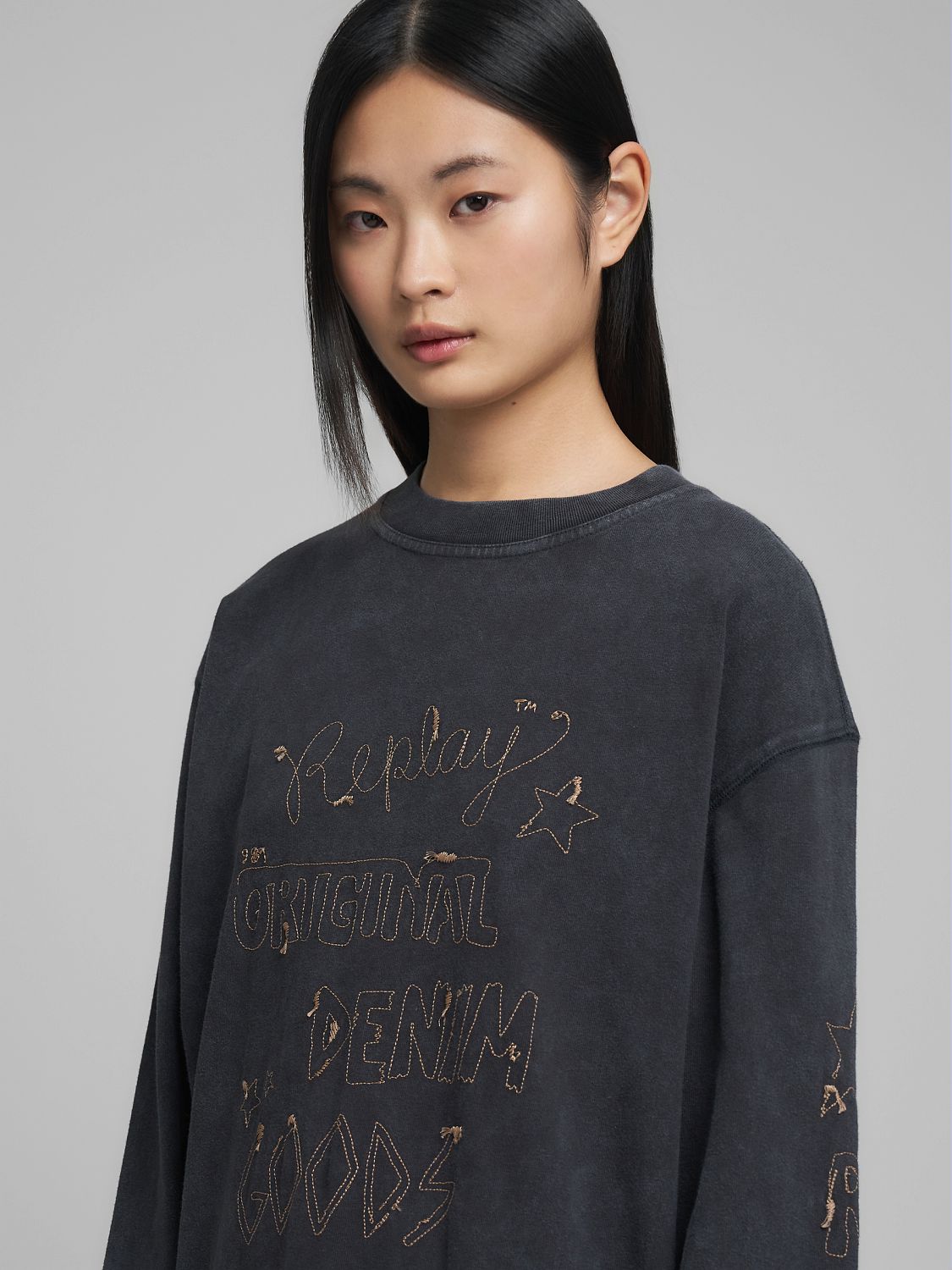 Dámské volné tričko s výšivkou Replay