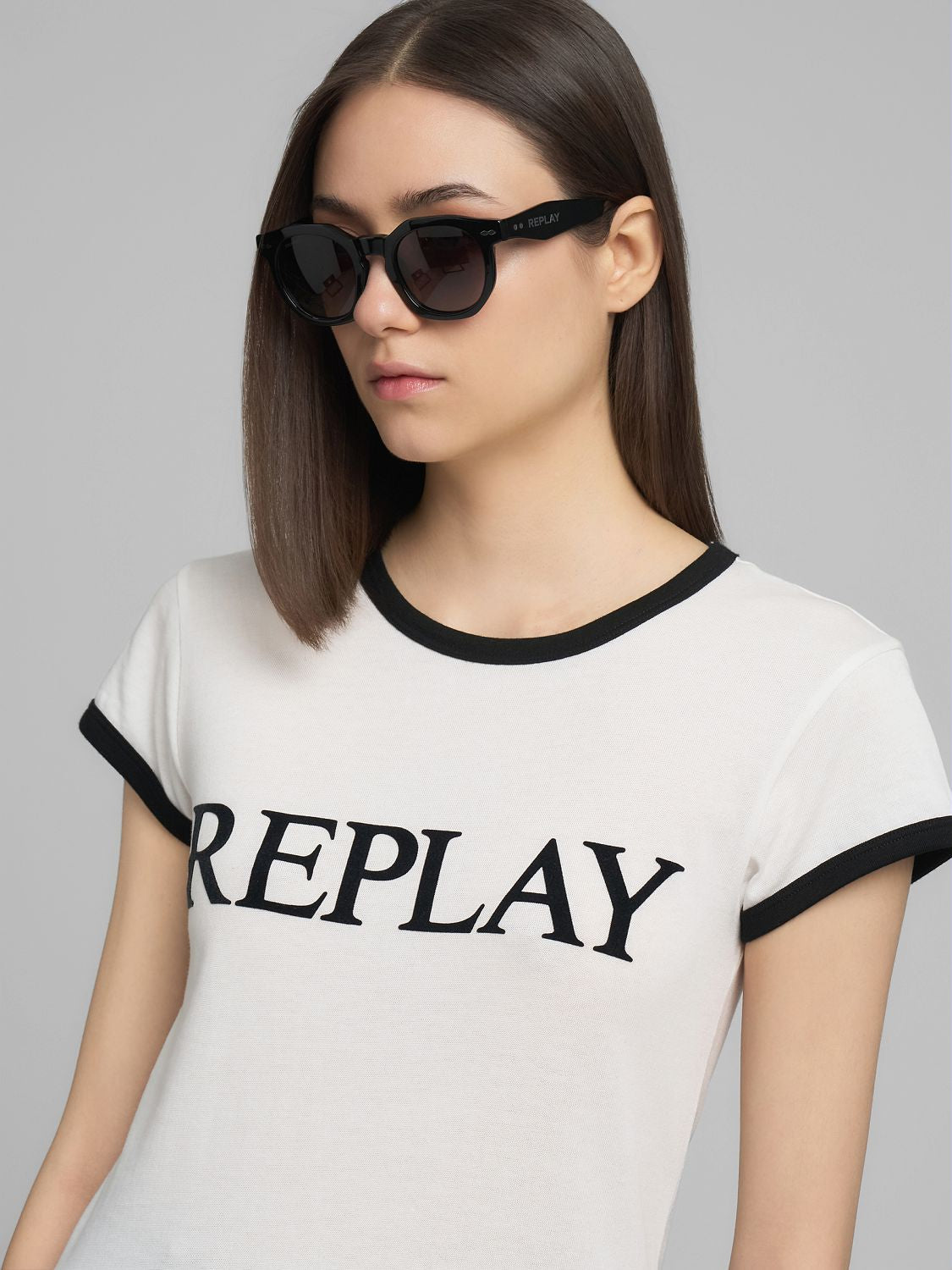 Tričko s nápisem Replay