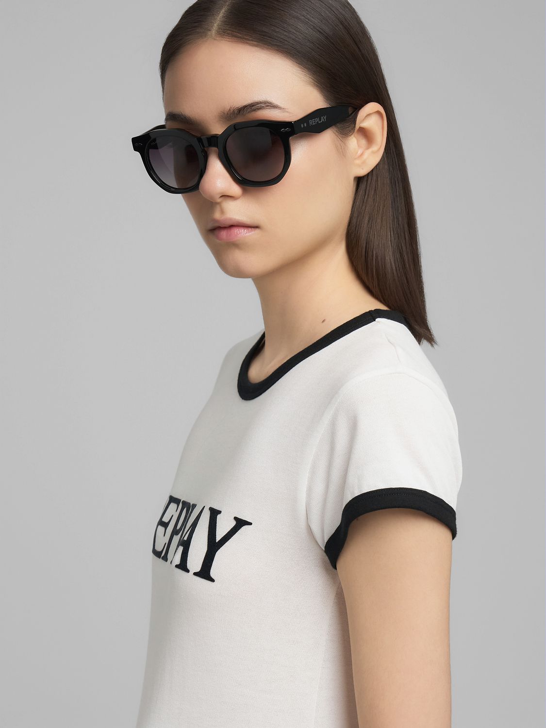 Tričko s nápisem Replay