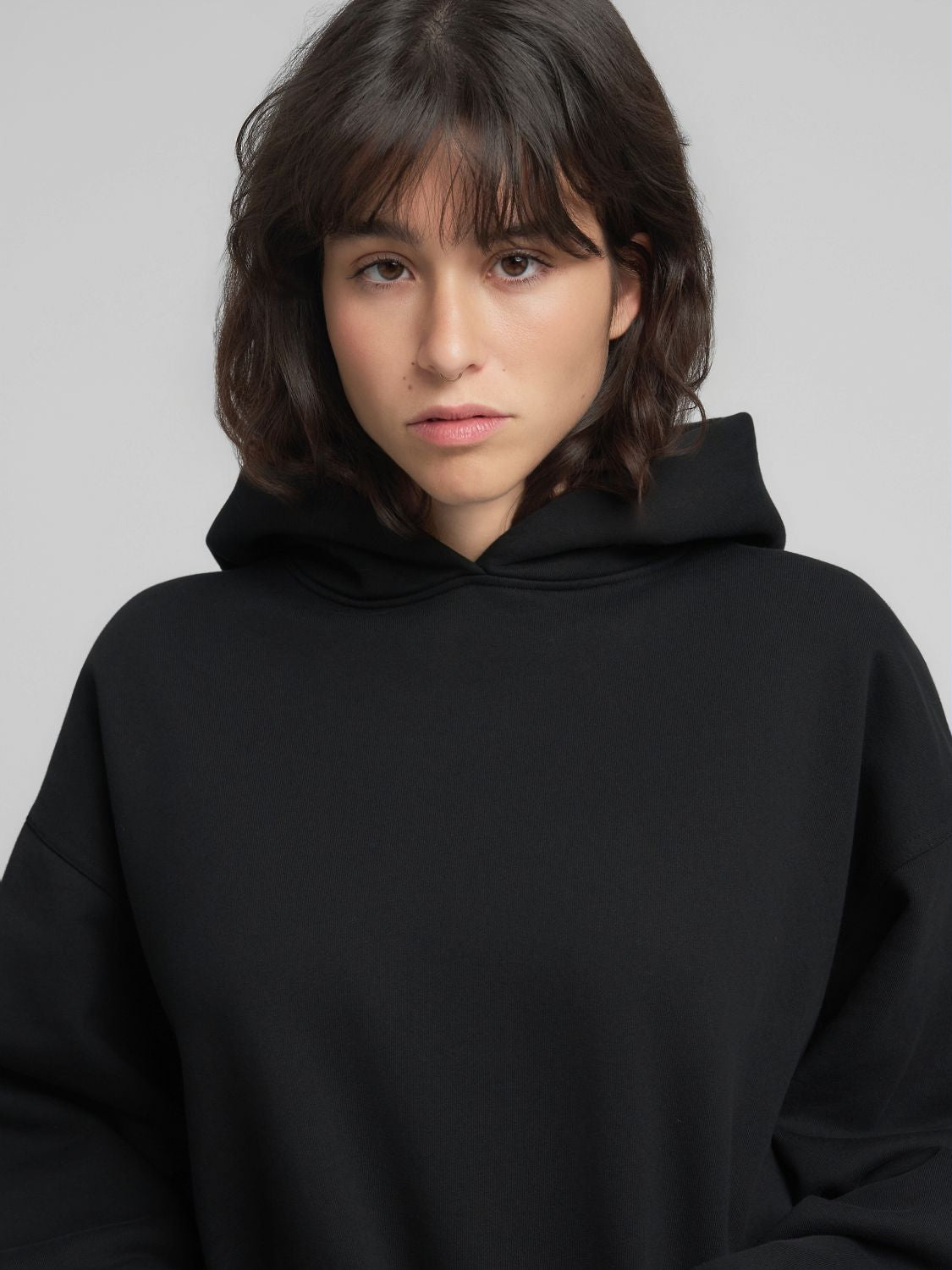 Oversized mikina s výšivkou na kapuci