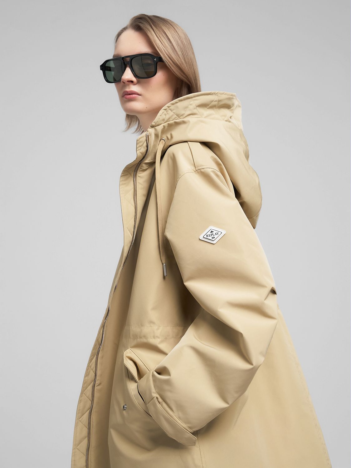 Dámská bunda s kapucí – světle béžová