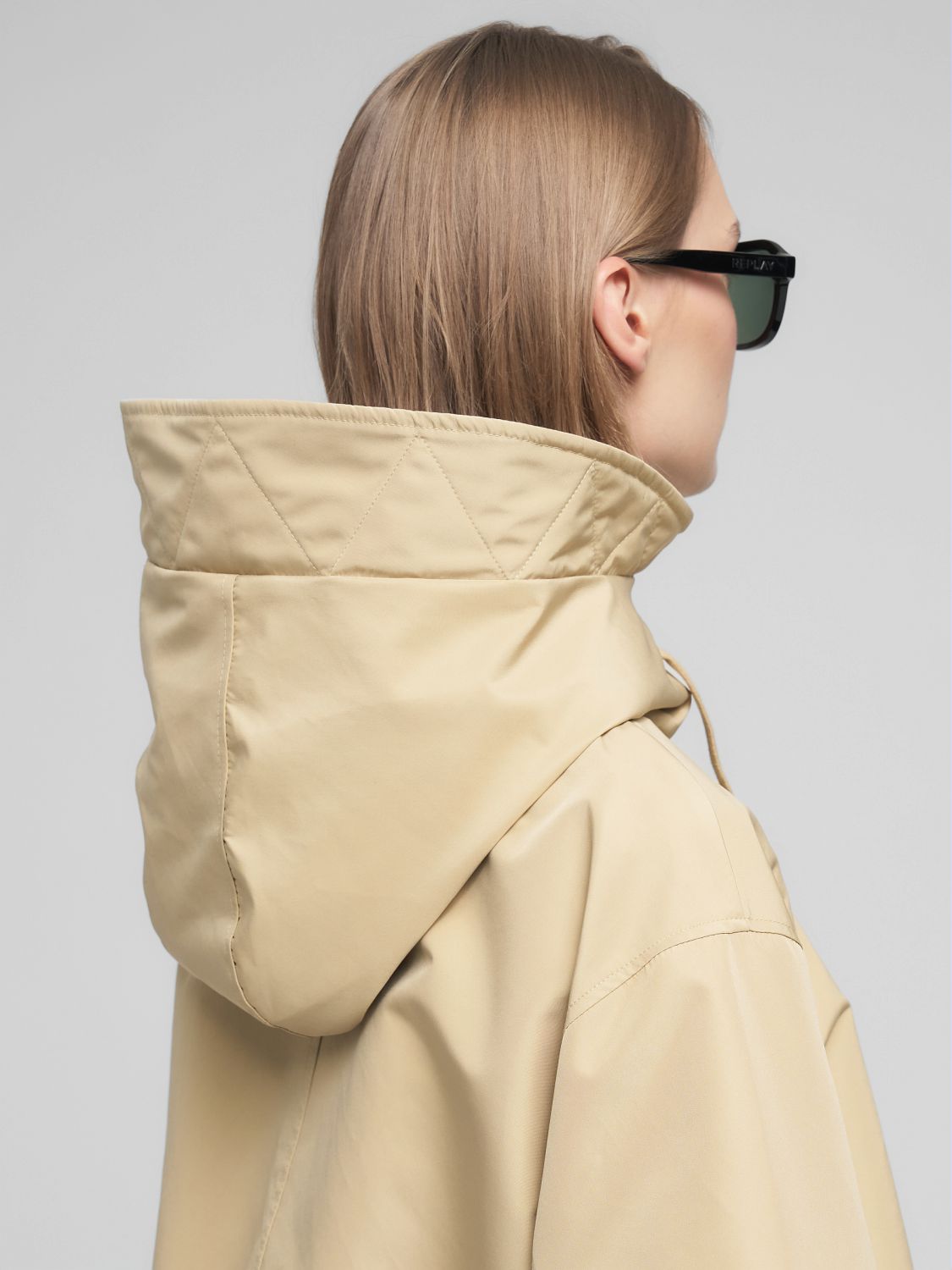 Dámská bunda s kapucí – světle béžová