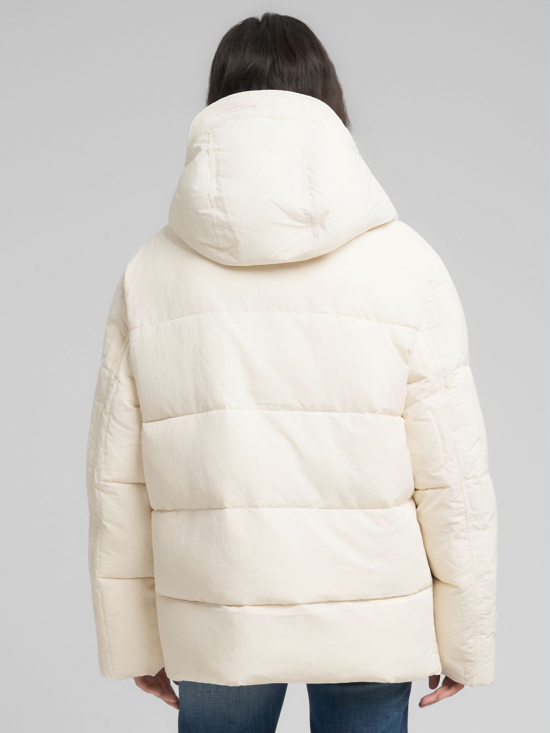 Prošívaná bunda s kapucí