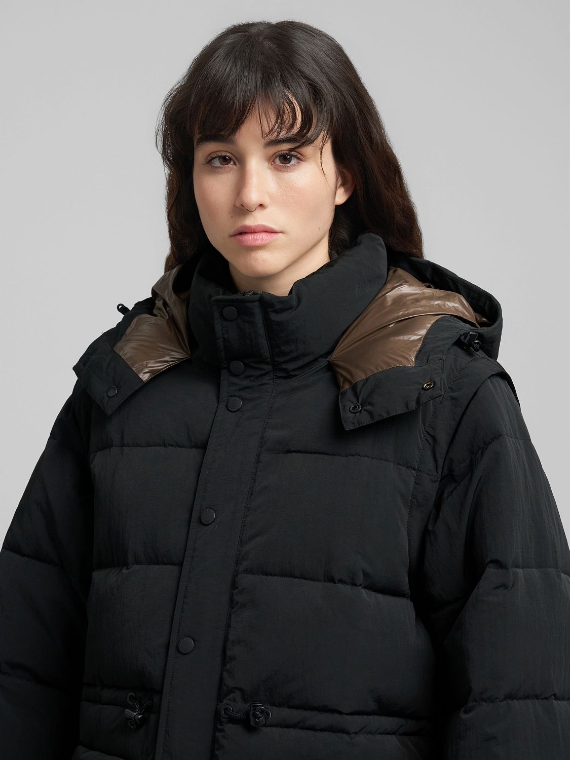 Prošívaná bunda s odepínacími rukávy