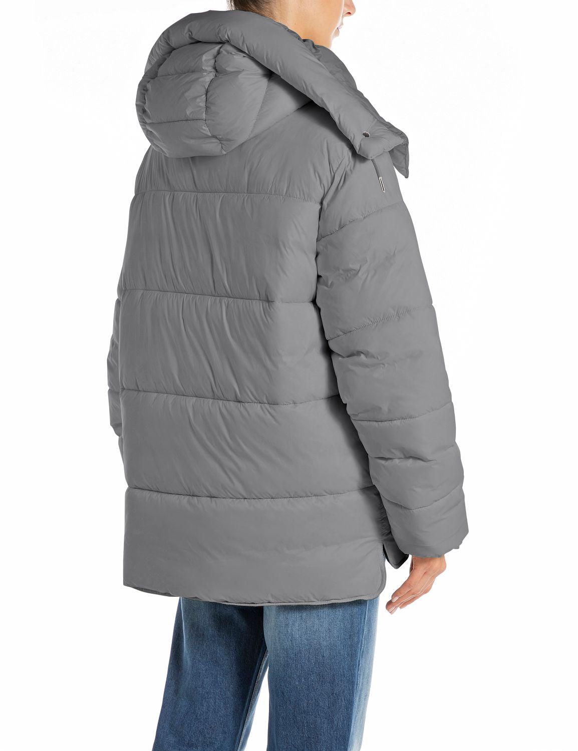 Prošívaná bunda s vysokým límcem a kapucí