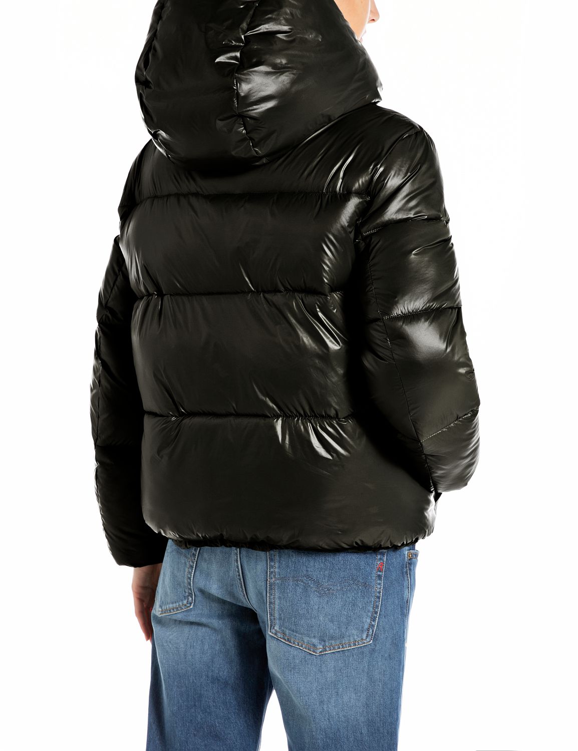 Dámská prošívaná bunda z lesklého nylonu