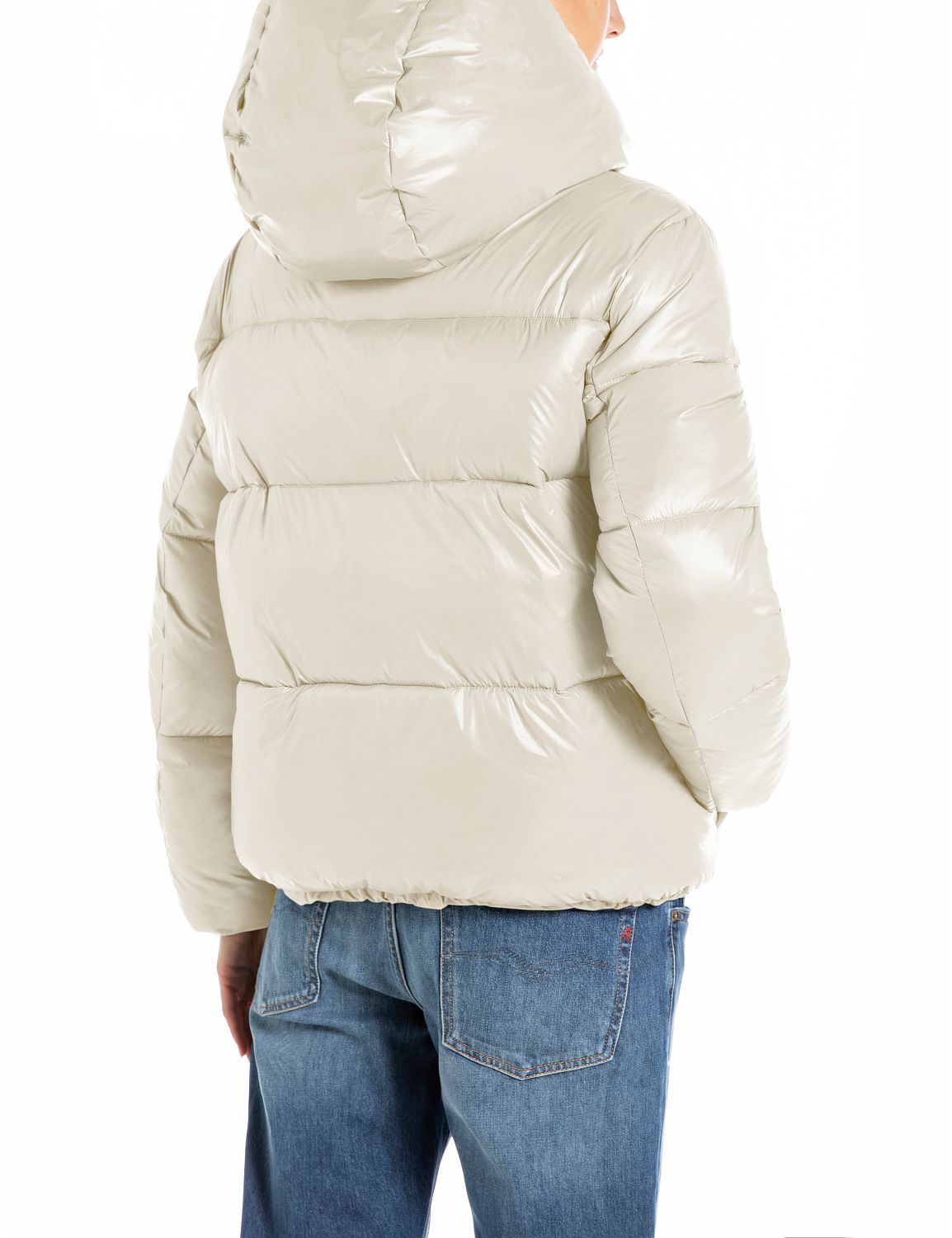 Dámská prošívaná bunda z lesklého nylonu