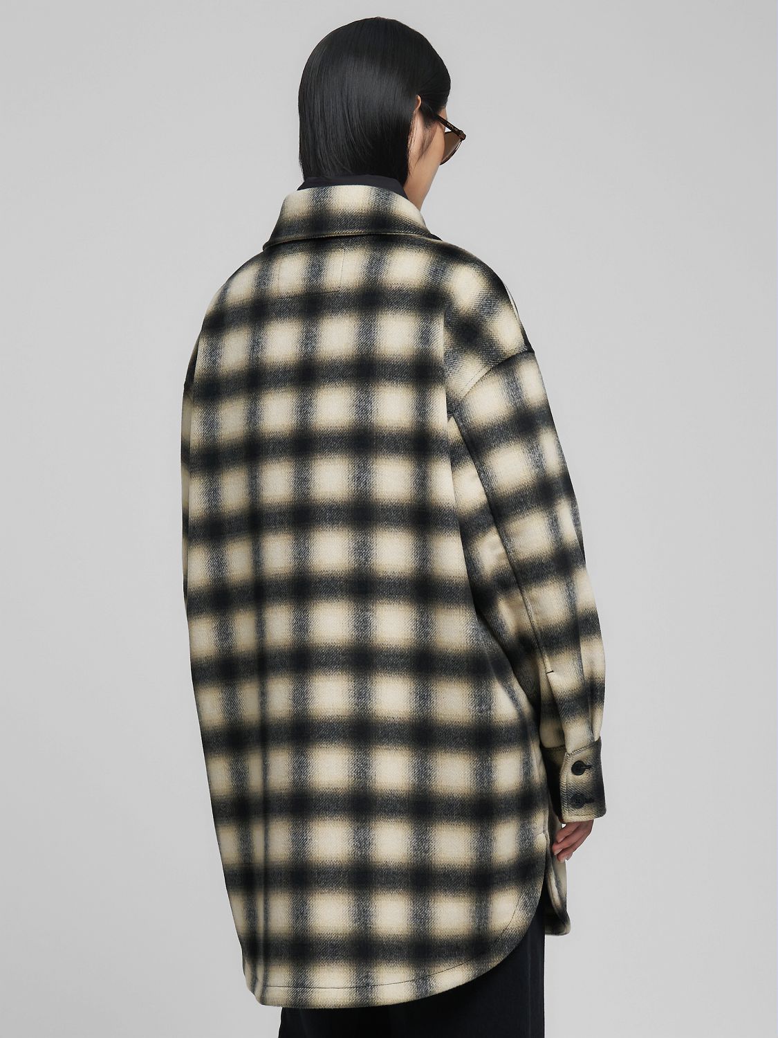 Oversized kostkovaná bunda v košilovém stylu