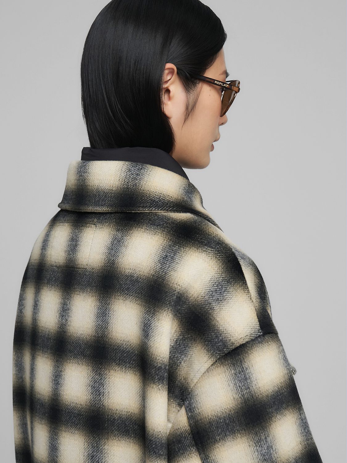 Oversized kostkovaná bunda v košilovém stylu