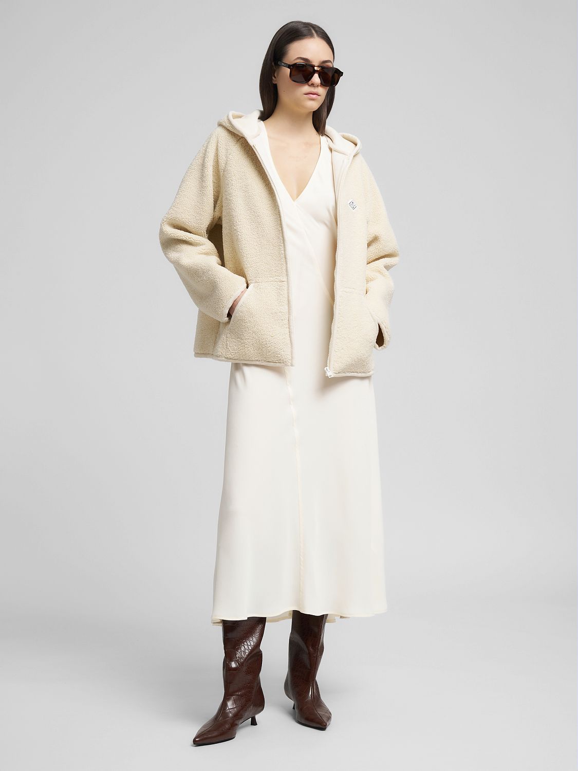 Zimní bunda s kapucí