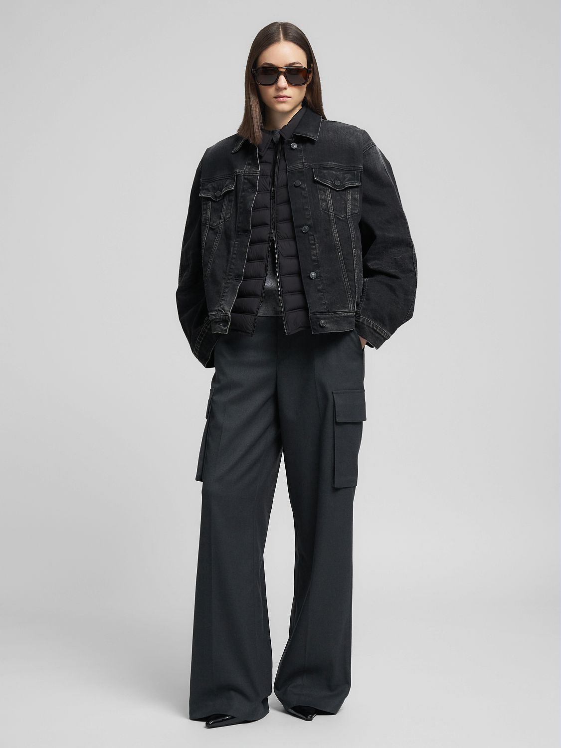 ČERNÁ DŽÍNOVÁ BUNDA