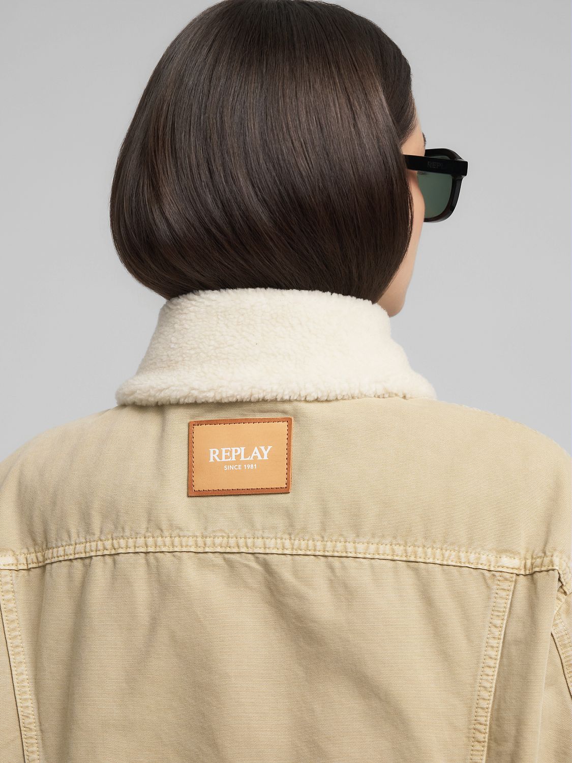 Dámská džínová bunda s kožíškem