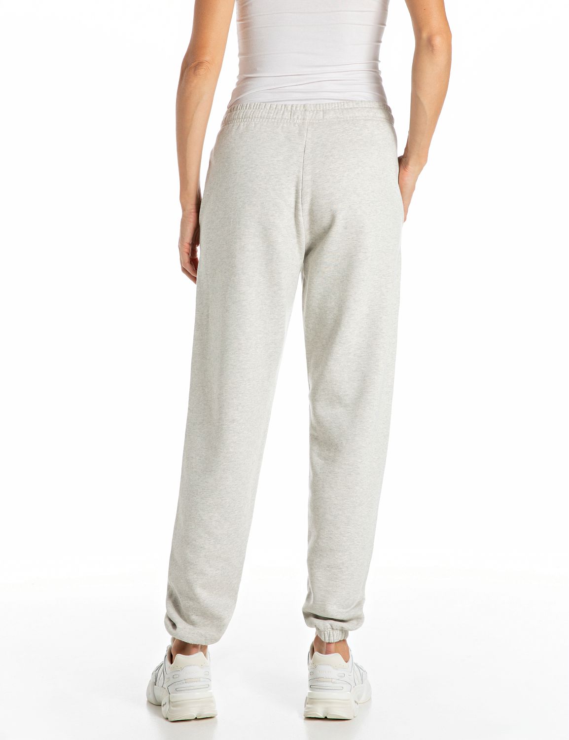 Tepláky z česaného fleecu – volný střih