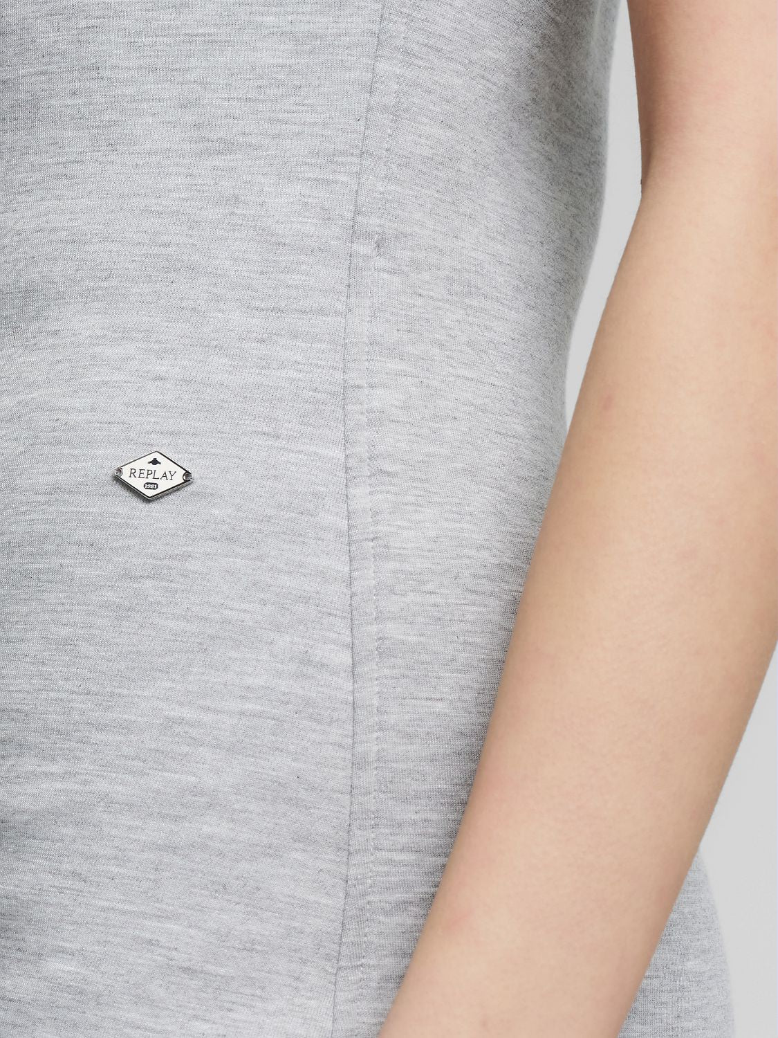 Dámské midi šaty bez rukávů