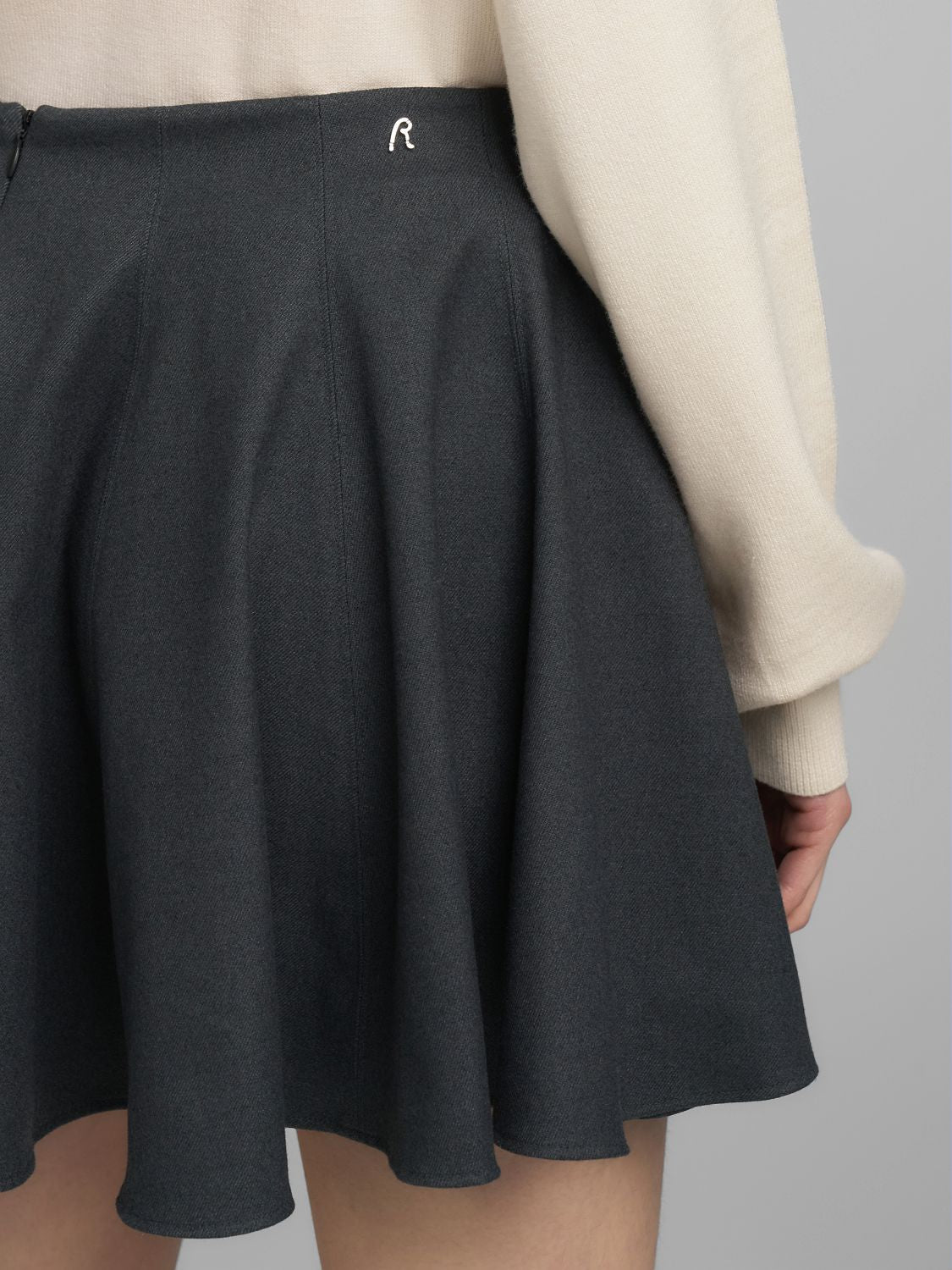 Dámská skládaná sukně